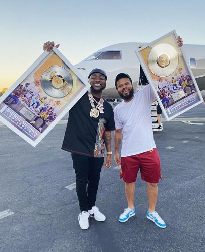 Davido receives honorary plaque for his album as it hits 1 billion streams