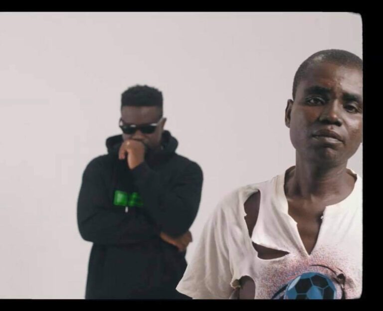 Hammer of The Last Two- Ohohuo Asem (ft. Agyekum & Sarkodie) (Official Video)